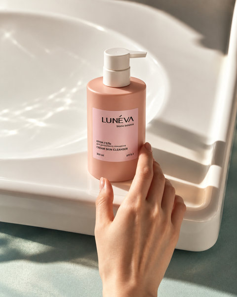 Gel-cremă pentru curățarea delicată a feței LUN&Eacute;VA Cream Skin Cleanser, 300 ml LNV-FCG-001 foto