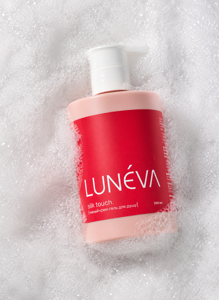 Крем для душу для делікатного очищення ніжний дотик 250мл Silk Touch gel001 фото